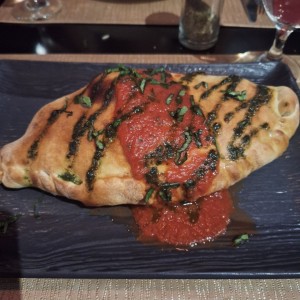 calzone de carne 