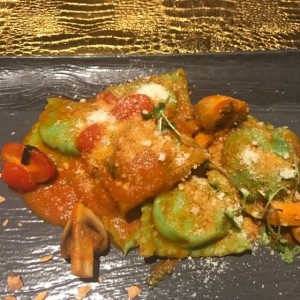 raviolis de ricotta con espinacas