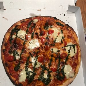 capresa pizza