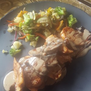 Pollo a i Fungui