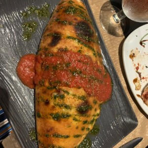 Calzone de jamon e funghi