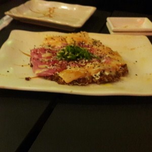 pizza sushi