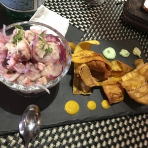 ENTRADAS - Ceviche Mixto