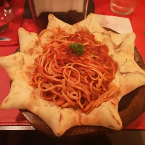 Linguini a la bolognesa