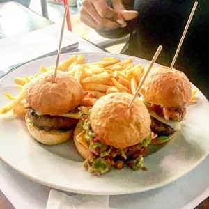 trio de hamburguesas