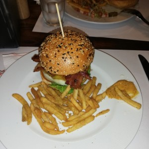 Waikiki Burger