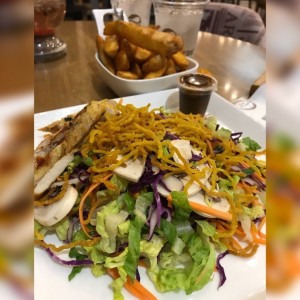 Ensalada Thai Pollo