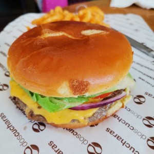 La Rubia Hamburguesa de carne