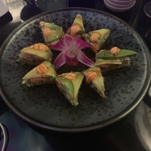 sushi pizza 