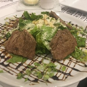 Ensalada de lomito