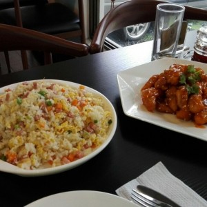 arroz especial y cerdo agridulce