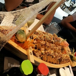 rollos de panda, katana y tribu deliciosos demasiado ricos