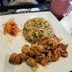 Extras - Yakimeshi de pollo