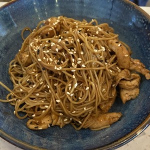 Fideos con pollo