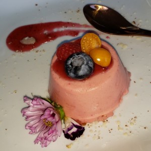 Mousse fresa centro chocolate