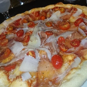pizza tricolore especial