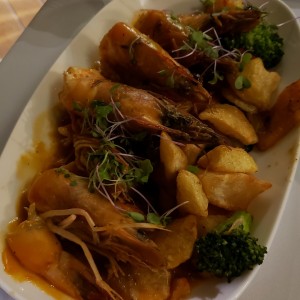 camarones al vino blanco