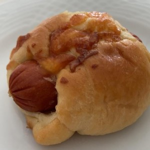 pan con salchicha