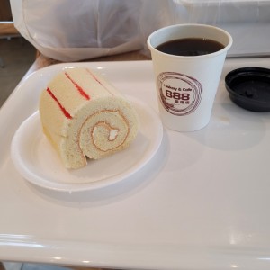 enrollado y cafe