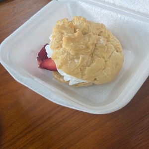 dulce con fresas