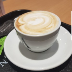 capuchino con leche de almendras
