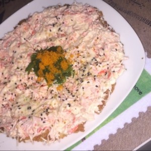 sushi pizza de cangrejo