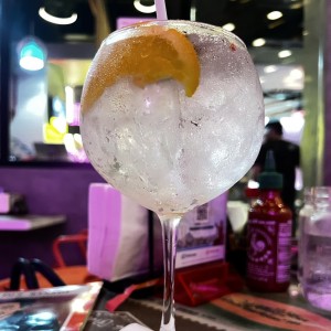 GIN DE ?