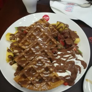 waffles con frutas