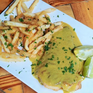 Filete de Pescado con coco y curry