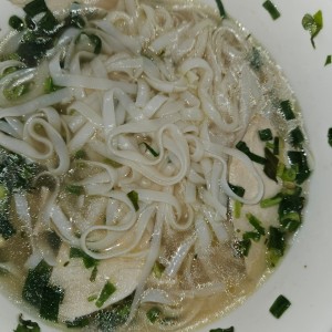sopa de pollo