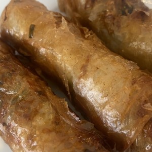 Rollos fritos de cerdo
