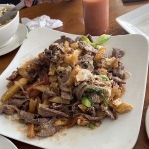 Carne con papas