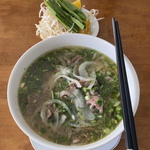 Pho de carne mixtas