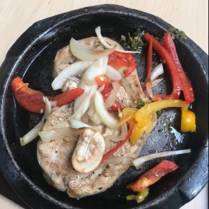 Pollo a la braza con vegetales