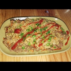 arroz frito de carne (agregue ketchup) 