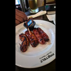ENTRADAS - MIX DE CHORIZO