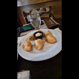 MIX DE EMPANADAS (3 unidades)