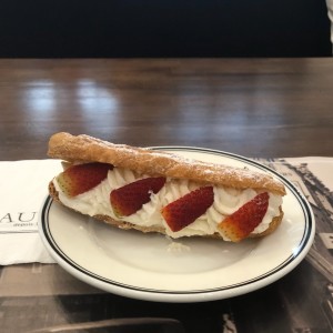 Crema y Fresas