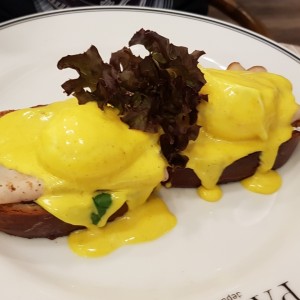 eggs Benedict