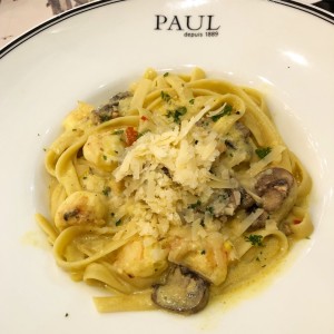 fettuccine con langostino