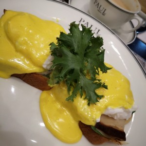 huevos benedictos