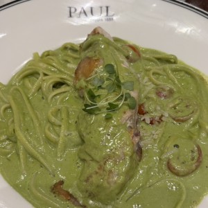 Corvina con pasta al pesto