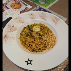 Phad Thai de Pollo