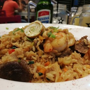 Imprescindibles arroces - Nasi goreng mixto