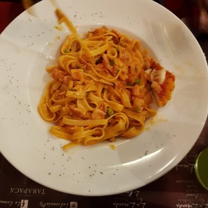 fetuccini salsa rosada