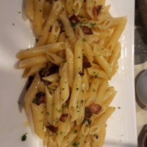 penne con beicon al oleo