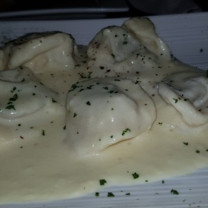 Tortelloni con porcini alla crema di parmigiano