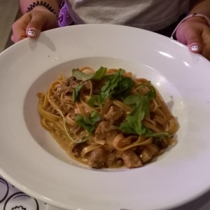 Fettucinne salciccia porcini