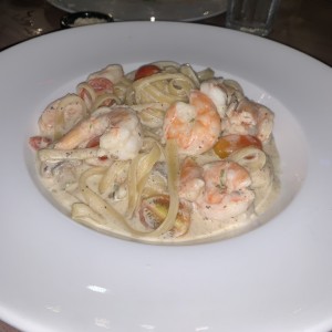 Fettucinne Gamberi al Tartufo