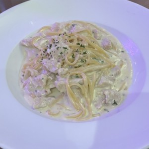 Fettucinne alfredo de pollo 